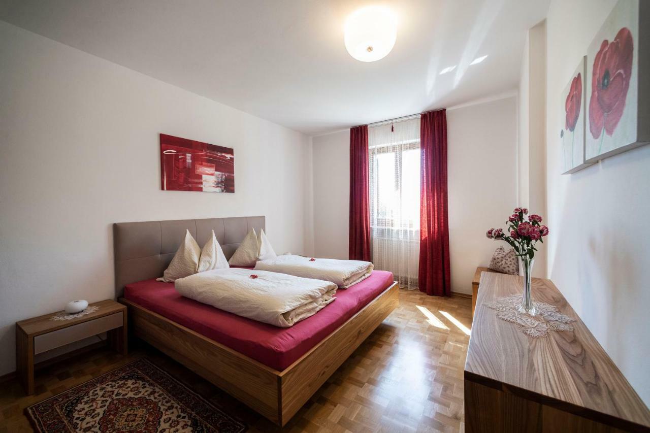 Gaestehaus Pfuss Caldaro Exterior photo